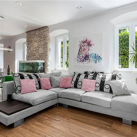 Under The Wine Grapes - Apartment Opatija