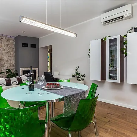 Apartment Under The Wine Grapes - Opatija